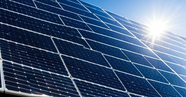 Panneau solaire photovoltaïque : économisez tout en protégeant la planète